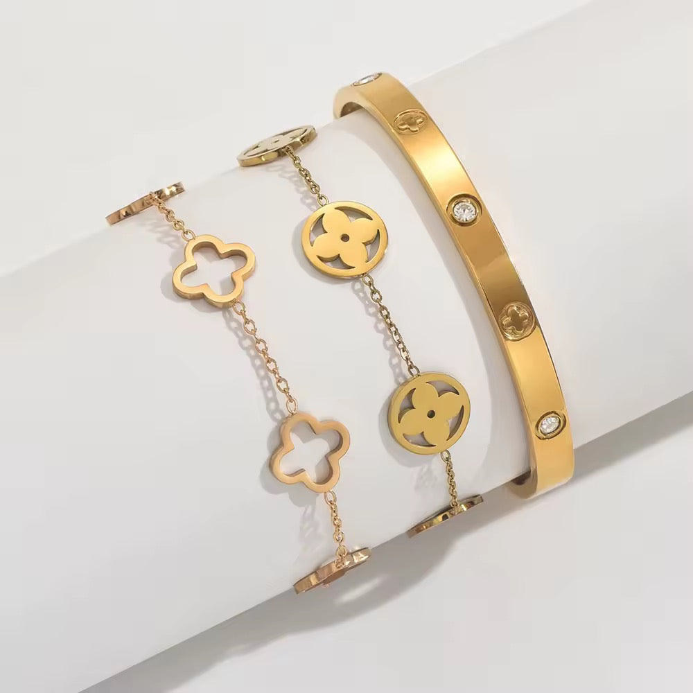 Luxe bangle charm set
