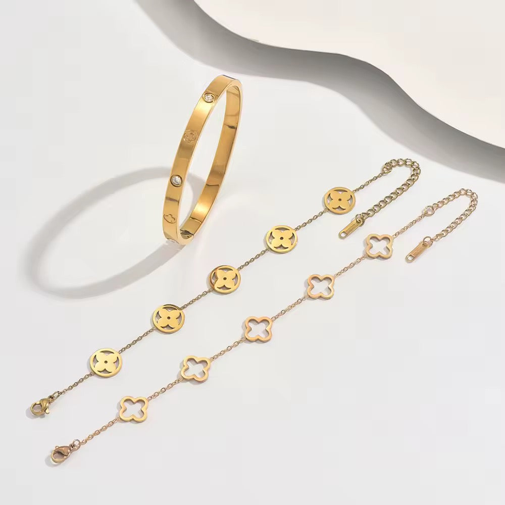 Luxe bangle charm set